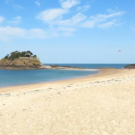 Le Point Du Jour 1 By Interhome Cancale